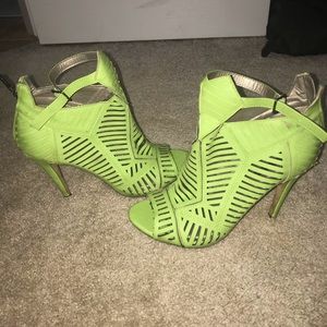 Michael Antonio alien green gaged heels